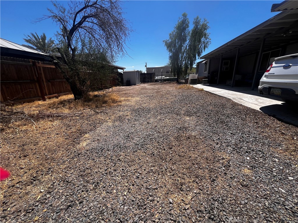 1225 Desert Property Photo 11