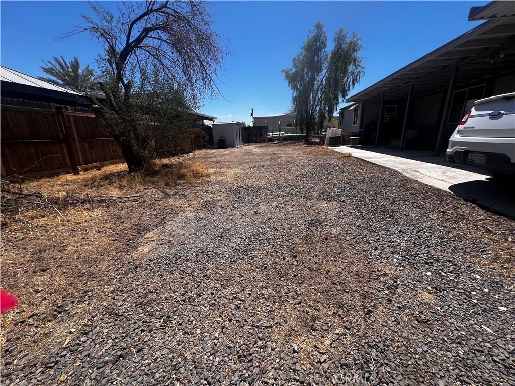 1225 Desert Property Photo 11