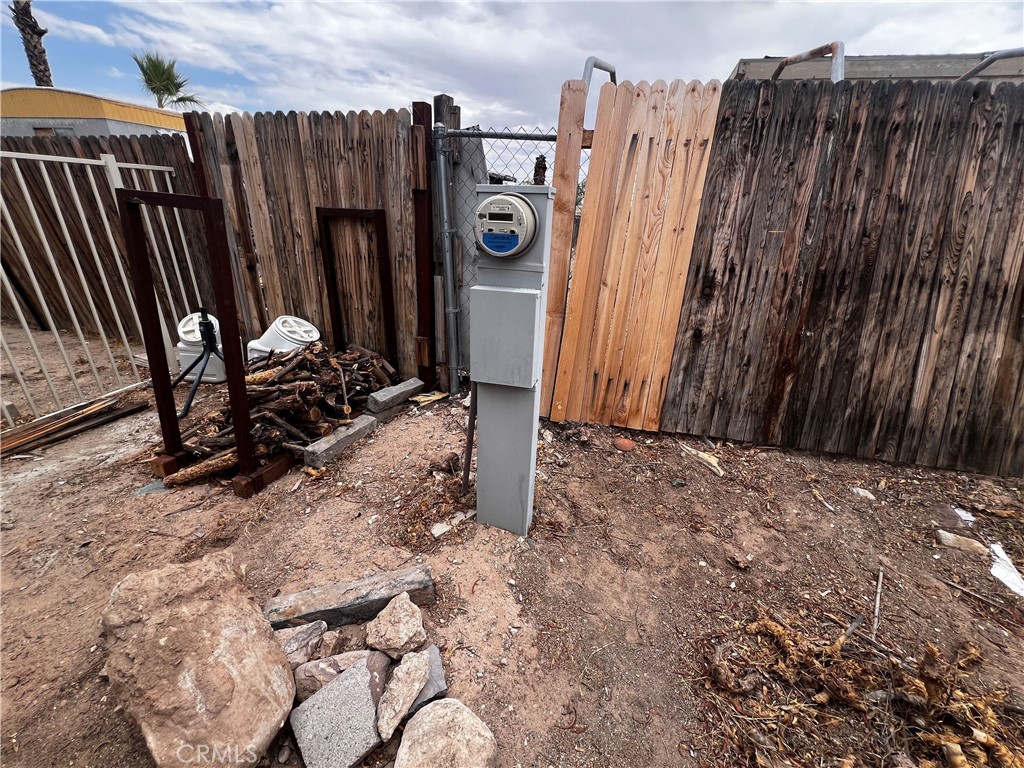 1225 Desert Property Photo 12