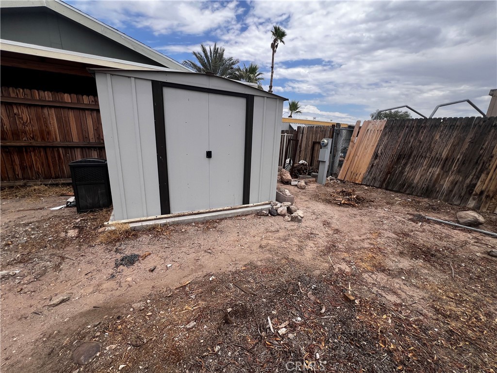 1225 Desert Property Photo 13