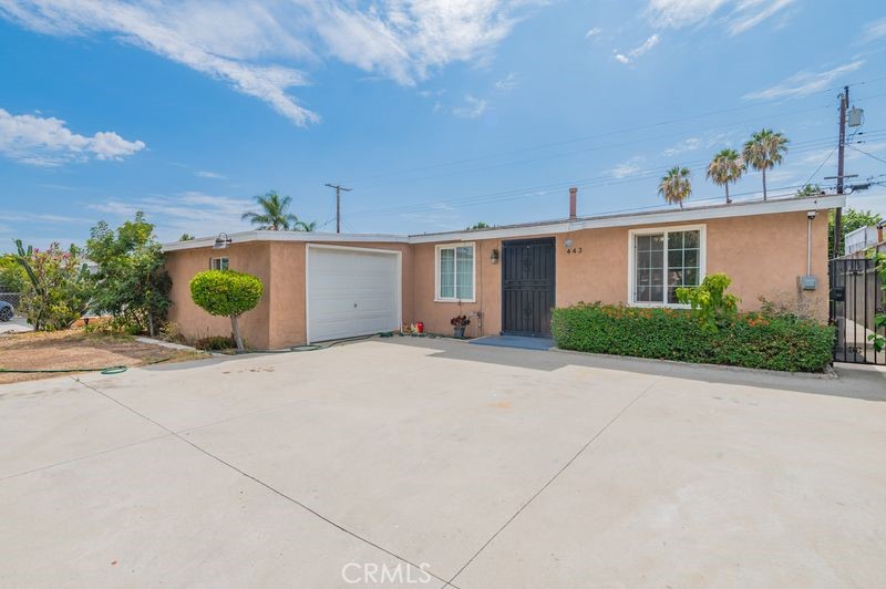 443 N Begonia Property Photo 3