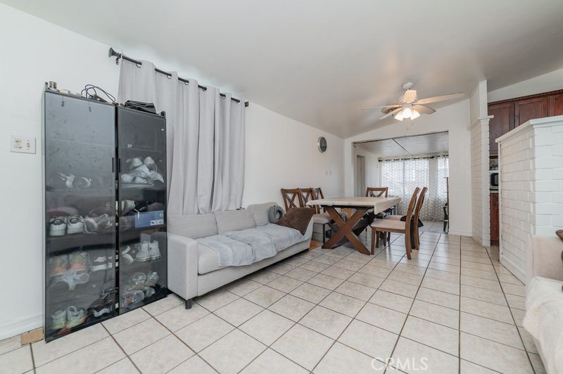 443 N Begonia Property Photo 7