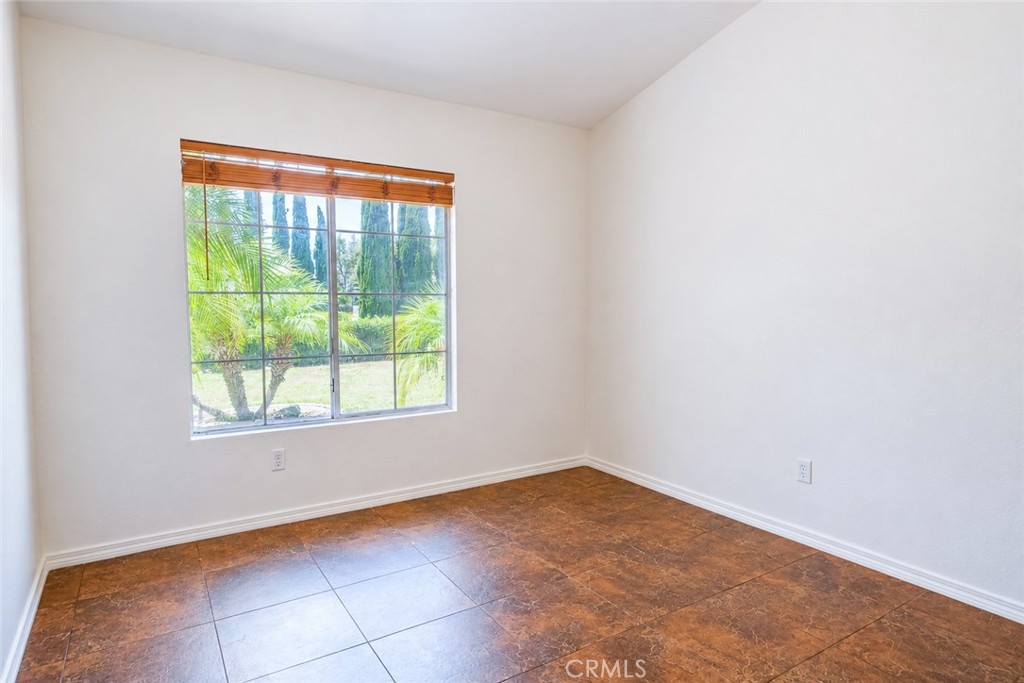 42375 Carino Property Photo 12