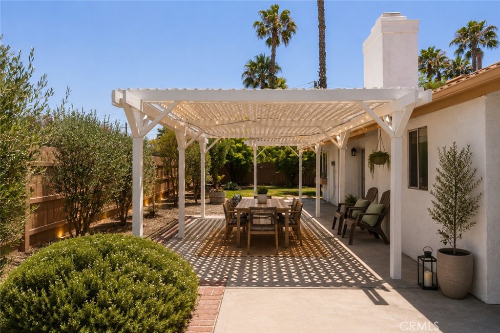 42375 Carino Property Photo 21