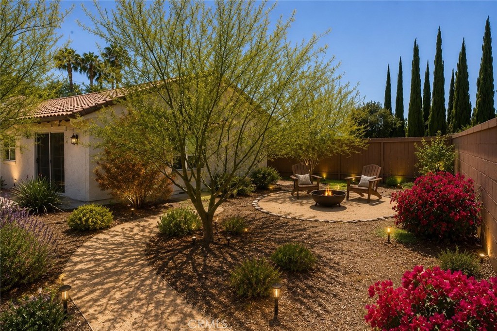 42375 Carino Property Photo 24
