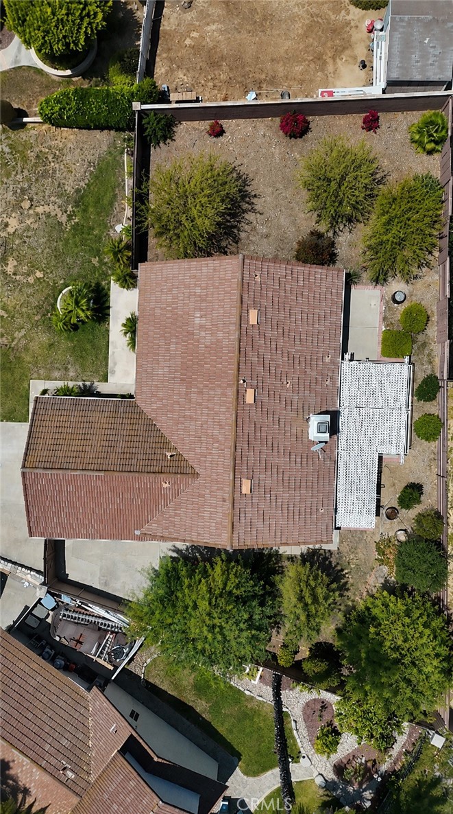 42375 Carino Property Photo 28