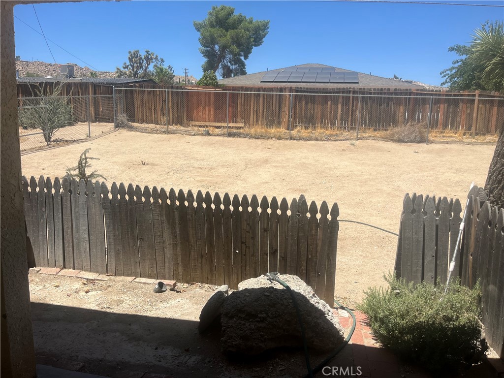 57470 Crestview Property Photo 4
