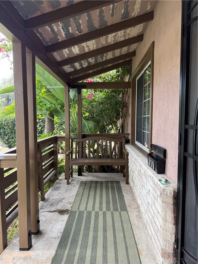 830 N Olive Property Photo 3