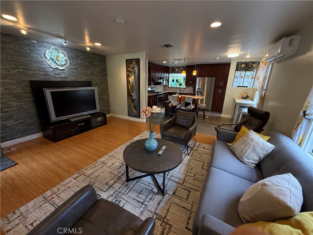 830 N Olive Property Photo 7