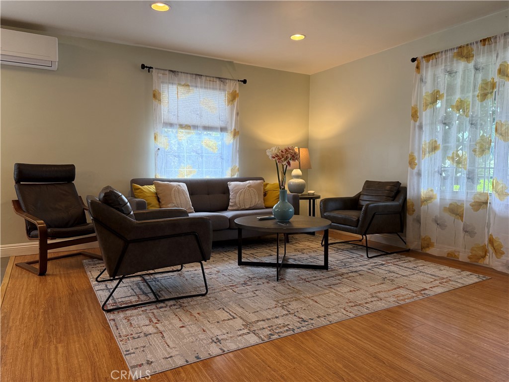 830 N Olive Property Photo 8