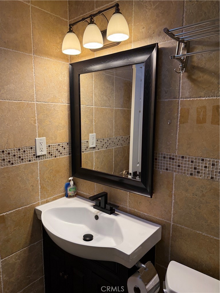 830 N Olive Property Photo 26