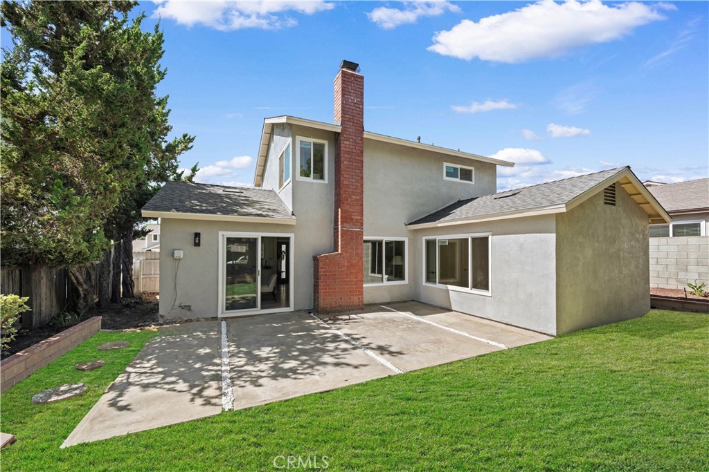 24096 Hurst Property Photo 8