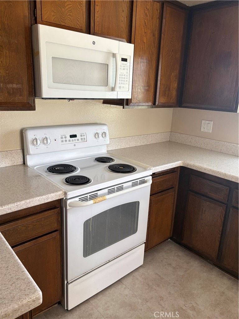 13630 La Jolla Circle E Property Photo 8