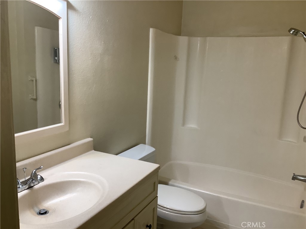 13630 La Jolla Circle E Property Photo 12