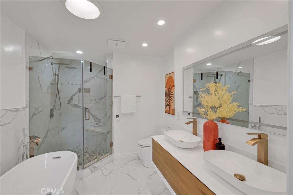 191 Roca Way Property Photo 14