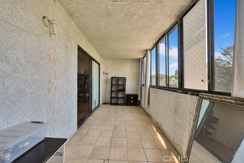 225 N Baltimore A Property Photo 8