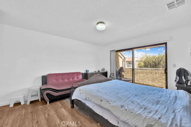 225 N Baltimore A Property Photo 13