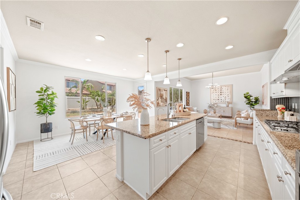 13112 Dancy Street Property Photo 10