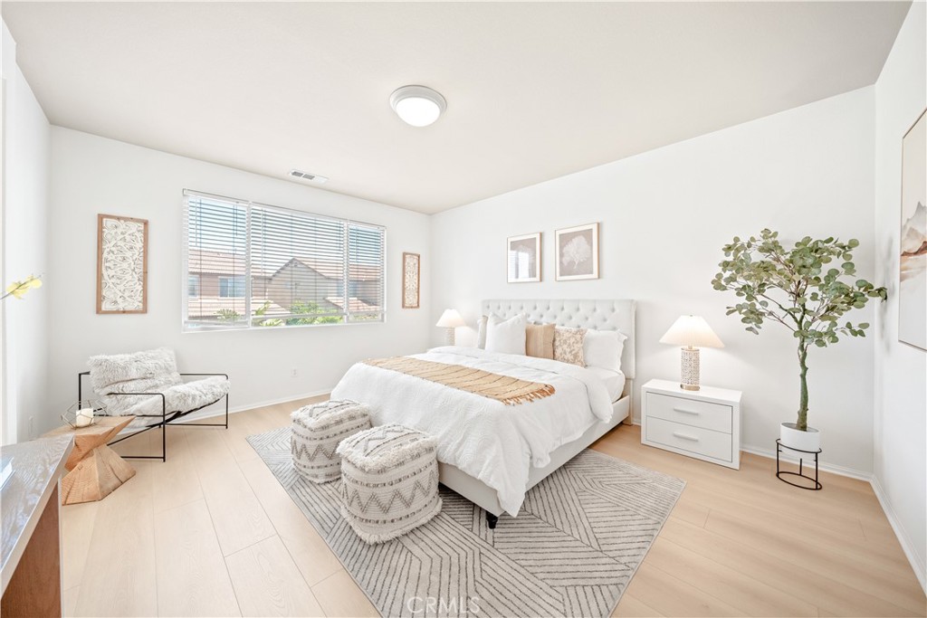 13112 Dancy Street Property Photo 19