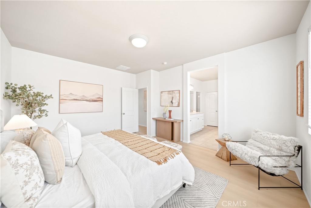 13112 Dancy Street Property Photo 20