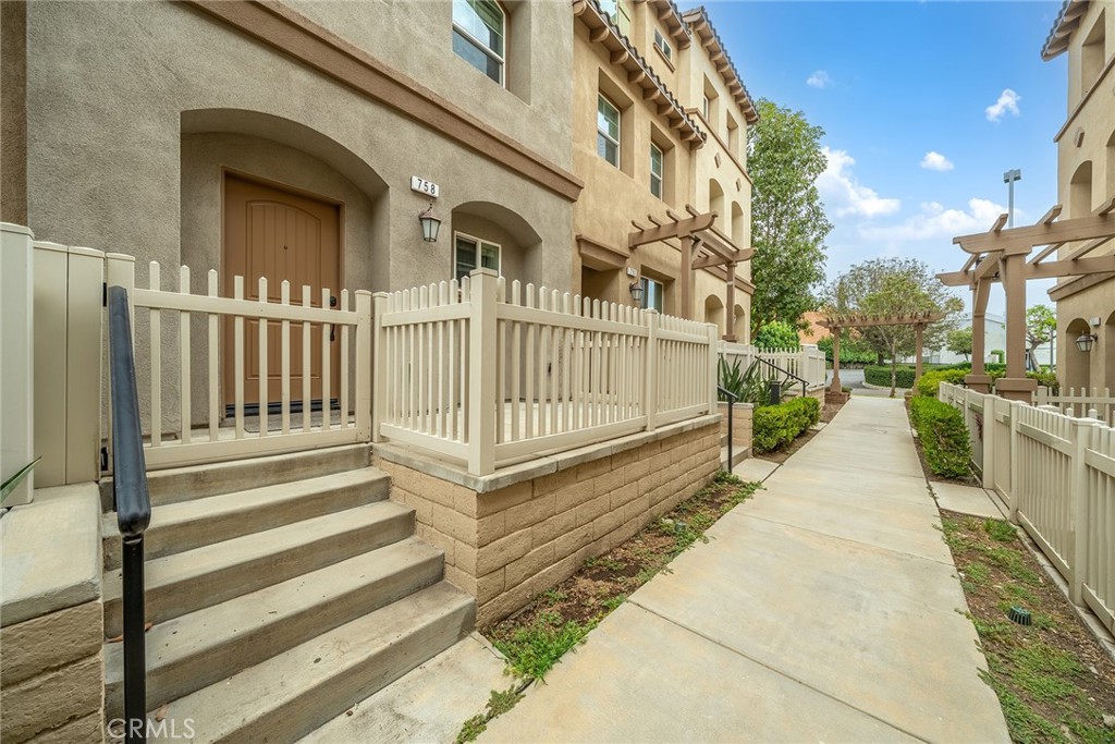 758 E Matchwood Property Photo 37