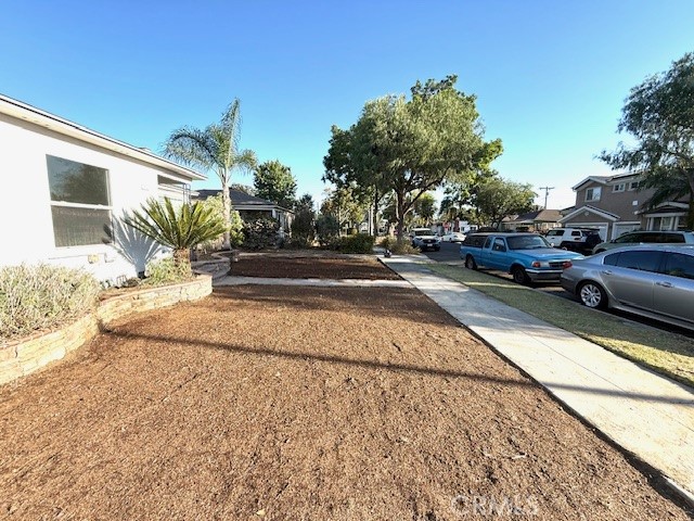2720 San Francisco Property Photo 3