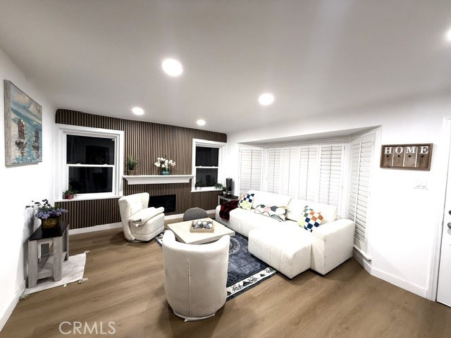 2720 San Francisco Property Photo 6
