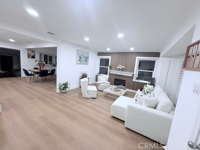 2720 San Francisco Property Photo 9