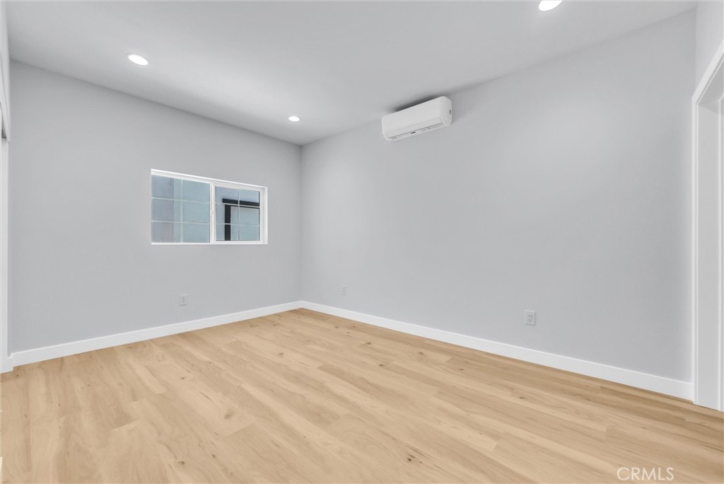 116 -114 N Cornell Property Photo 31