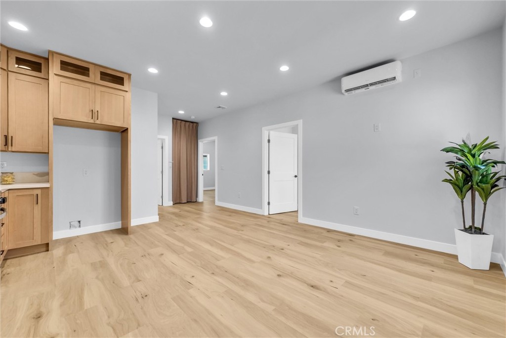 116 -114 N Cornell Property Photo 33