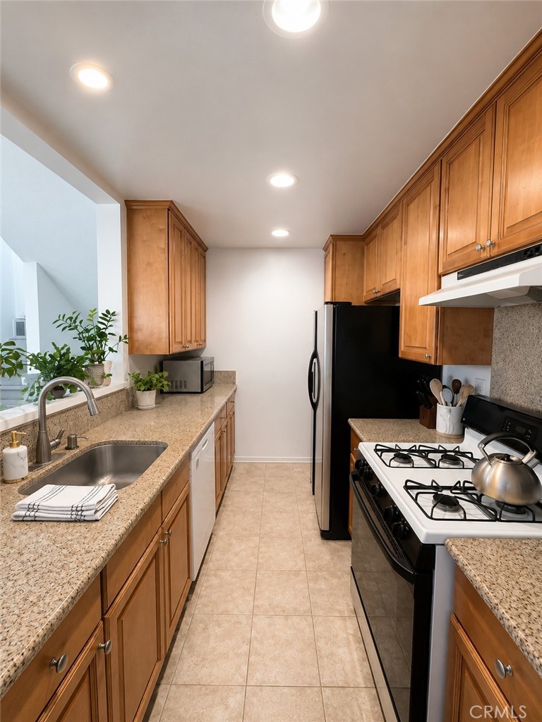 1190 Walnut Grove Avenue A Property Photo 6