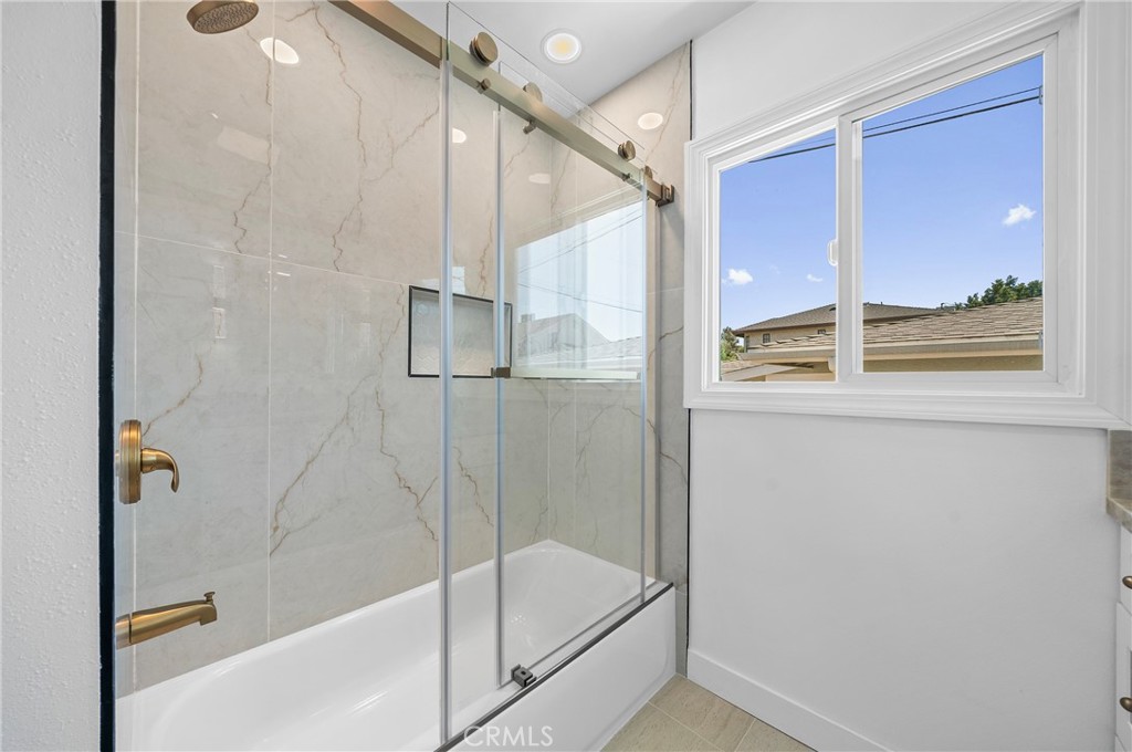 2437 Westmont Property Photo 33