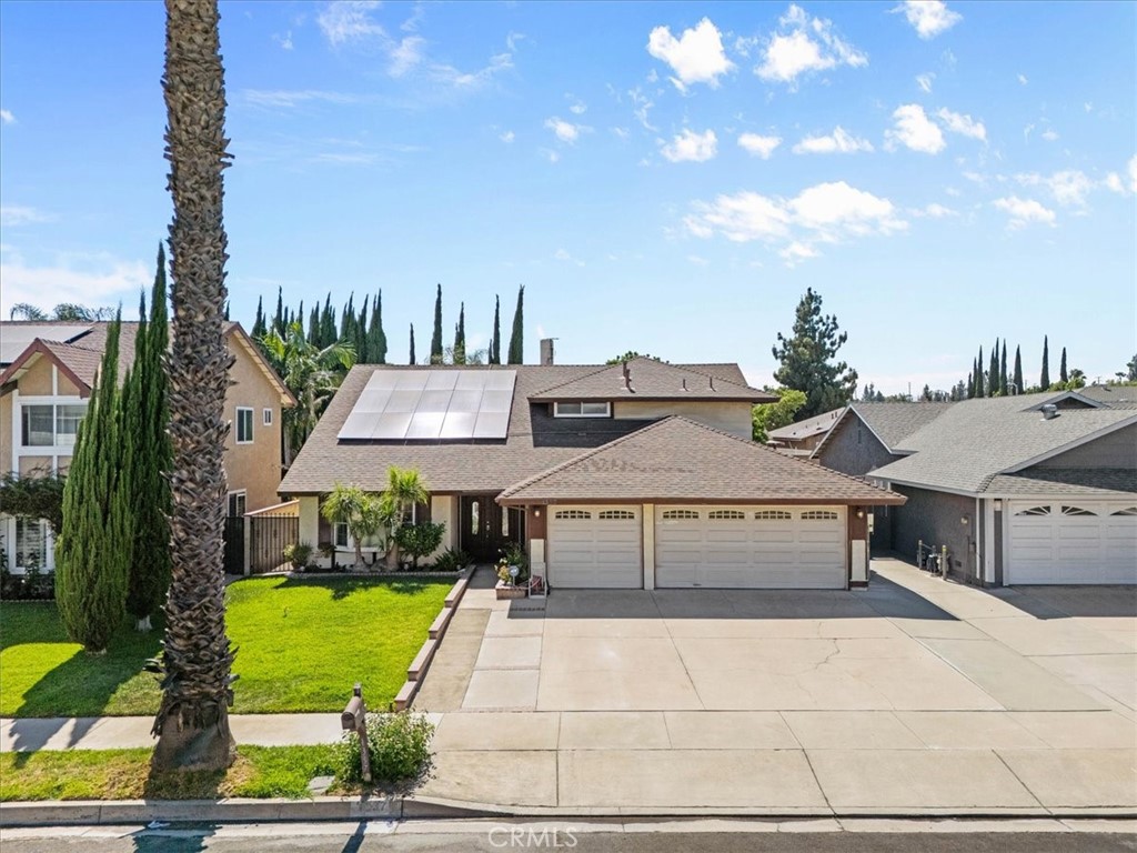 1337 N Isadora Property Photo 1