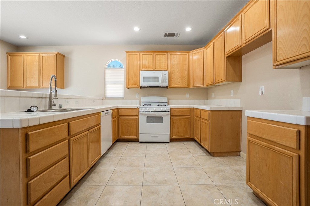 13680 Summit View Street Property Photo 6