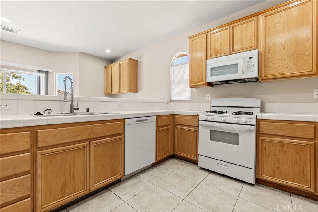 13680 Summit View Street Property Photo 7