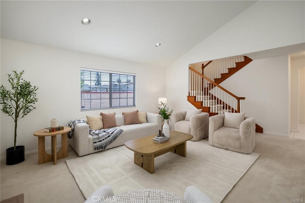 5558 N Charlotte Avenue Property Photo 10