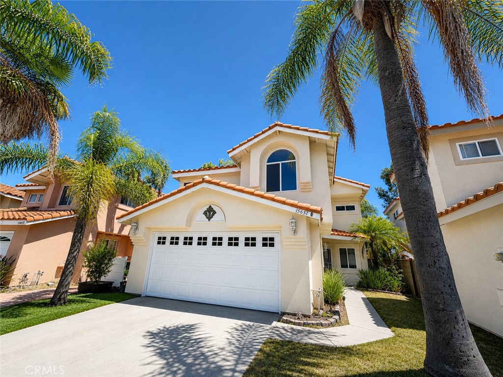 15657 Ladera Vista Property Photo 3
