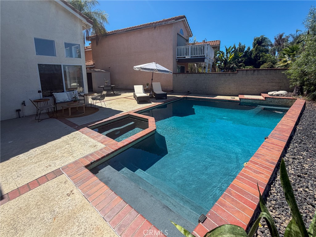 15657 Ladera Vista Property Photo 4