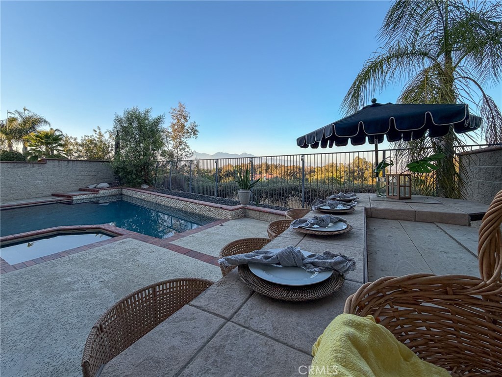 15657 Ladera Vista Property Photo 7