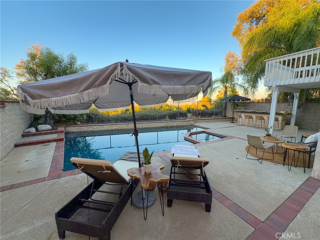 15657 Ladera Vista Property Photo 8