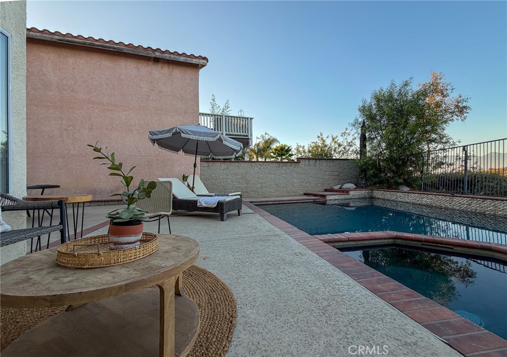 15657 Ladera Vista Property Photo 12
