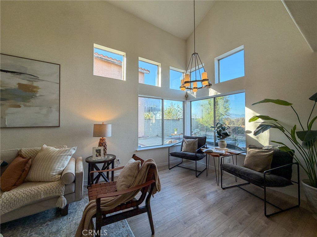 15657 Ladera Vista Property Photo 13