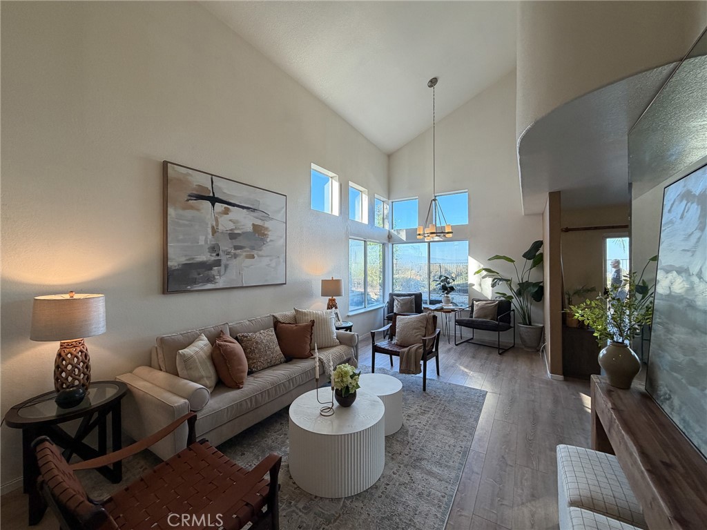 15657 Ladera Vista Property Photo 15