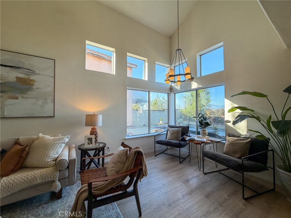 15657 Ladera Vista Property Photo 17