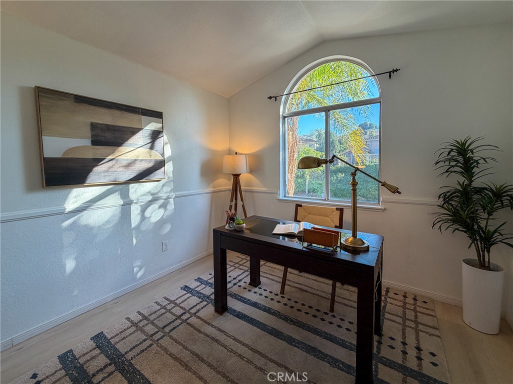 15657 Ladera Vista Property Photo 24