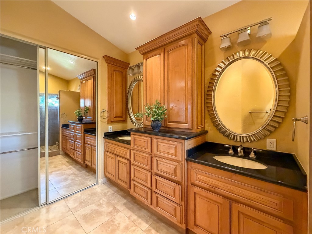 15657 Ladera Vista Property Photo 42