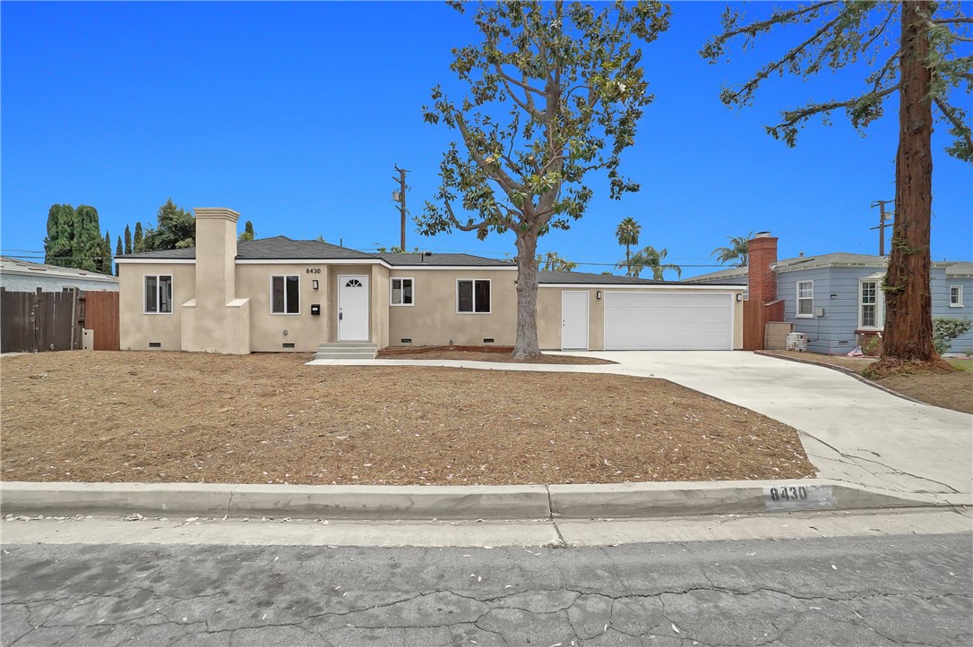 8430 Manzanar Avenue Property Photo 2