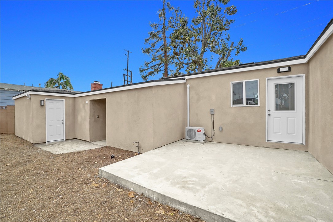 8430 Manzanar Avenue Property Photo 5