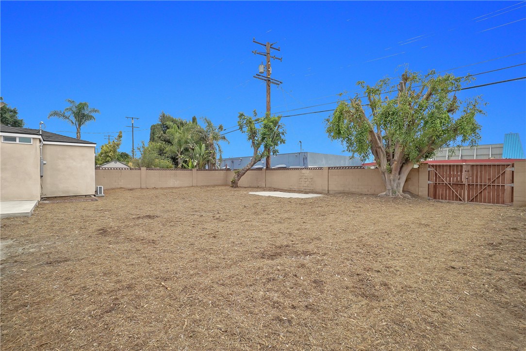 8430 Manzanar Avenue Property Photo 9