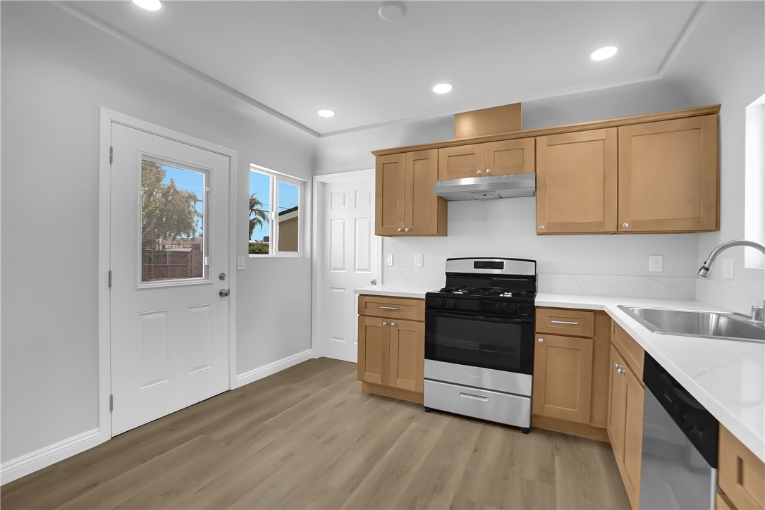 8430 Manzanar Avenue Property Photo 21